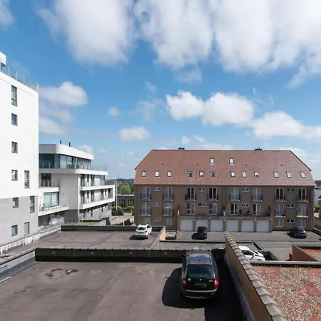 Apartment With Frontal Sea View In Raversijde شقة أوستيند