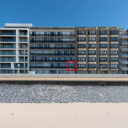 Apartment With Frontal Sea View In Raversijde Apartamento Ostende